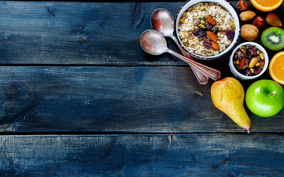 3 Reasons Why Porridge Is The Perfect Starter Breakfast & How to Prepare Overnight Oats